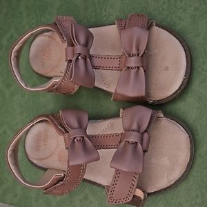 Stride Rite Toddler Girl Tan Sandals 10 Wide